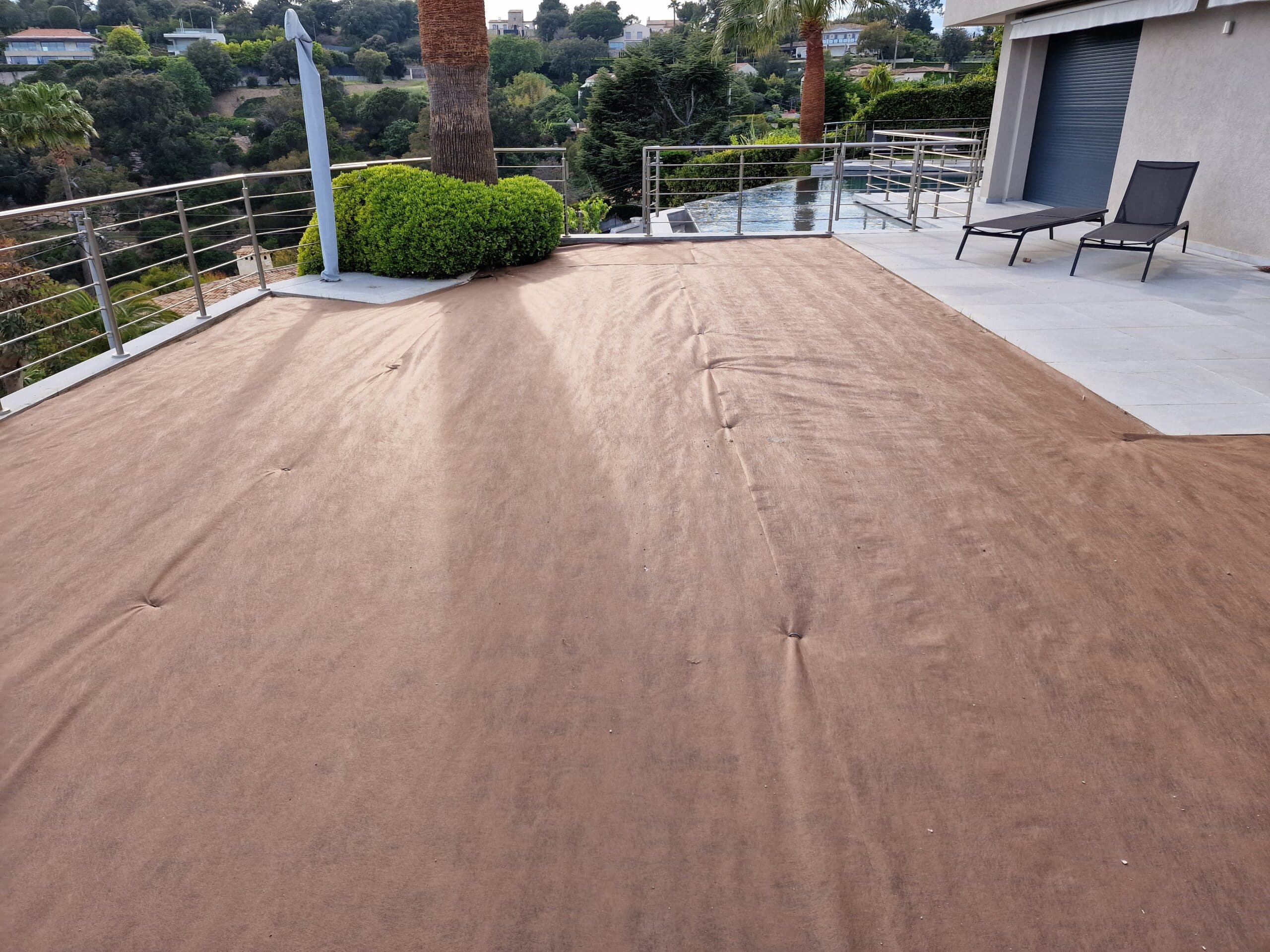 Engazonnement, gazon en plaque et gazon synthétique - BCD Jardin paysagiste à Cannes, Mougins, Le Cannet et 06